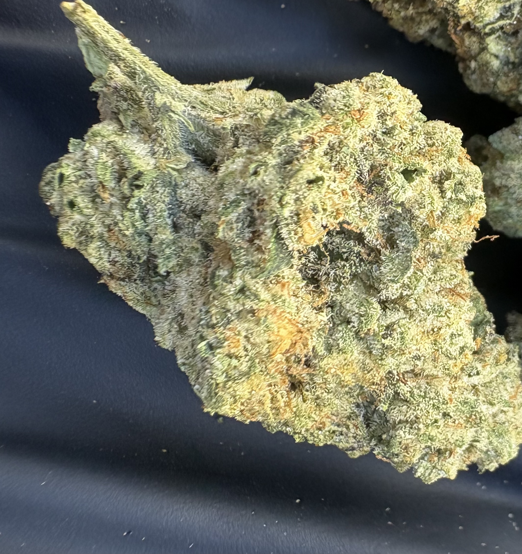 COOKIES & CREAM - 24.49% - Image 2